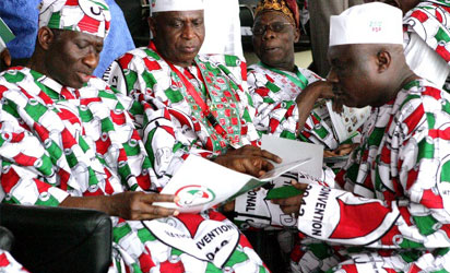 File photo: From Left, President Jonathan, Ag Chairman, Alhaji Abubakar Baraje, Former President and Bot Chairman, Chief Obasanjo and Chief of Staff to the President, Chief Ogiadomhe at the PDP convention