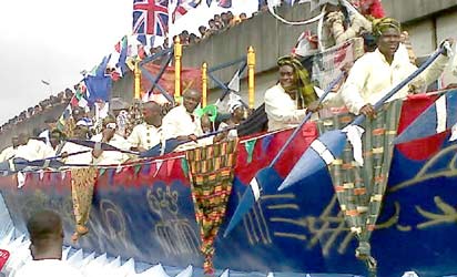 *A dancer troupe CARNIRIV