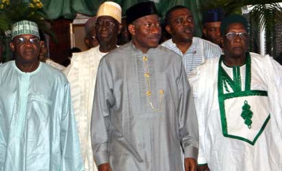 SENATE PRESIDENT DAVID MARK; PRESIDENT GOODLUCK JONATHAN AND THE PDP NATIONAL CHAIRMAN, ALHAJI BAMANGA TUKUR AT THE PDP FAMILY DINNER IN ABUJA ON THURSDAY