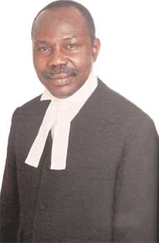EFCC grills APC chieftain for allegedly bribing a judge