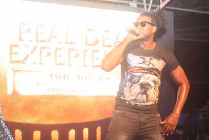 Tipsy Kelvano rocking Onitsha at Legend Real Deal Experience