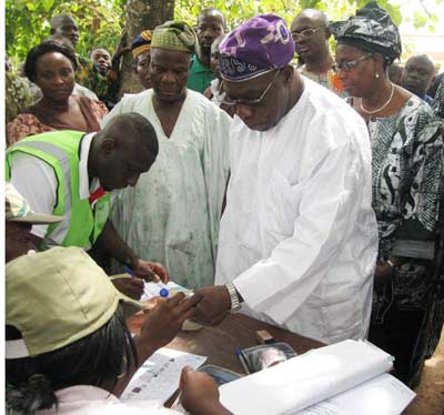 Chief-Obasanjo-voting-in-Ab