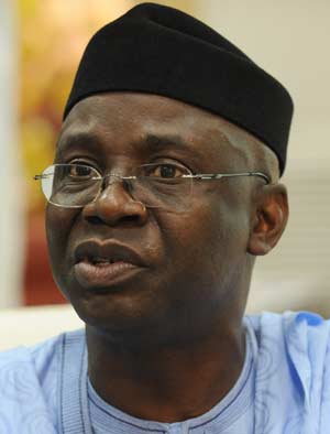 Aggrieved member apologizes to Pastor Tunde Bakare 