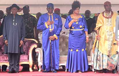 From left:President Goodluck Jonathan; Pastor Ayo Oritsejafor; his wife, Helen; and the Olu of Warri, Ogiame Atuwatse II