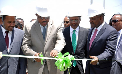 Declaring Dangote Cement plant in the Mugher District of Ethiopia open: Pix shows Prime Minister, Federal Democratic Republic of Ethiopia, Mr. Hailemariam Desalegne, (2nd left); Alhaji Aliko Dangote, right, the Governor, Central Bank of Nigeria (CBN) Mr. Godwin Emefiele, (2nd right); President of The Oromia National Regional State – His Excellency Ato Muktar Kedir, (left) at the occasion.