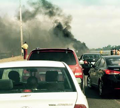 Traffic stalled during the fire on Third Mainland Bridge.