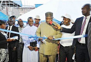 Gov. Ugwuanyi commissioning the product line