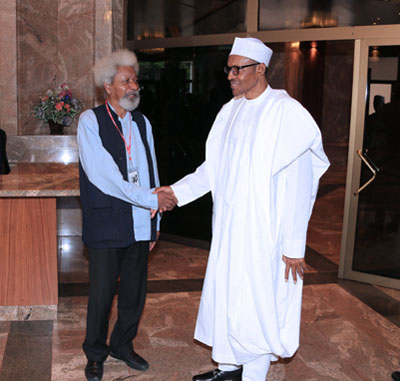 PRESIDENT BUHARI RECEIVES PROF SOYINKA 6. President Muhammadu Buhari bids farewell to the Noble Laureate, Playwriter and Poet, Prof Wole Soyika after his meeting with the President at the State House in Abuja. PHOTO; SUNDAY AGHAEZE. AUGUST 11 2016