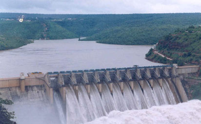 Egypt calls for suspension of Nile dam talks