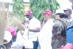 Executive Chairman,Agboyi-Ketu LCDA, Mayor Dele Oshinowo addressing the gathering