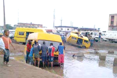 Lagos Badagry Lagos-Badagry Expressway: Residents, commuters blast FG, LASG