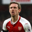 Monreal in contract talks with Arsenal