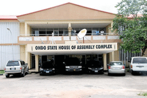DEVELOPING: Armed mobile policemen takes over Ondo Assembly