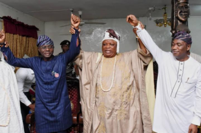 Screen Shot 2018 12 07 at 10.38.13 PM e1544218866640 Lagos 2019: Ambode officially endorses Sanwo-Olu/Hamzat ticket