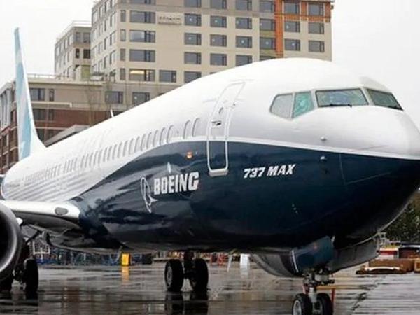Boeing 737, Employees