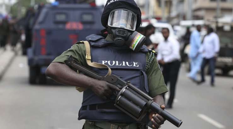 Rivers, hotel, Police