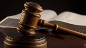 Man chokes Police, gets remanded by court on four count charge