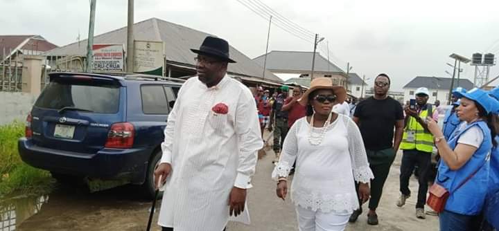 #Bayelsa Election Update: Governor Dickson, wife, arrive at polling unit