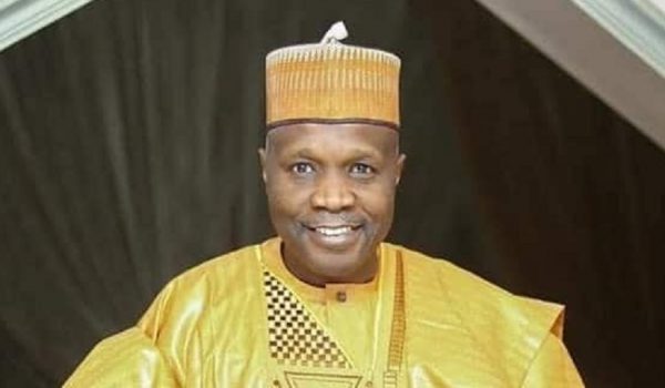 Gombe gov begs Buhari to begin oil exploitation in Gongola basin