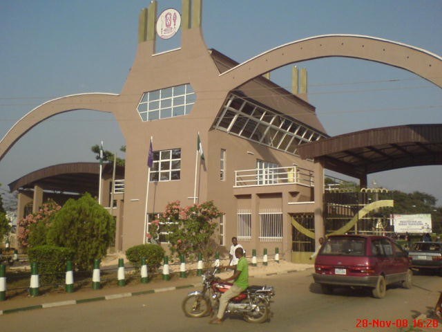 UNIBEN ask students to stay at home till further notice