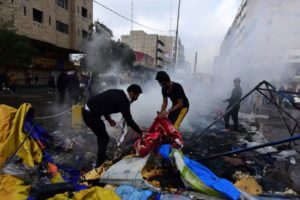 Iraq protesters wounded in second day of clashes with security forces