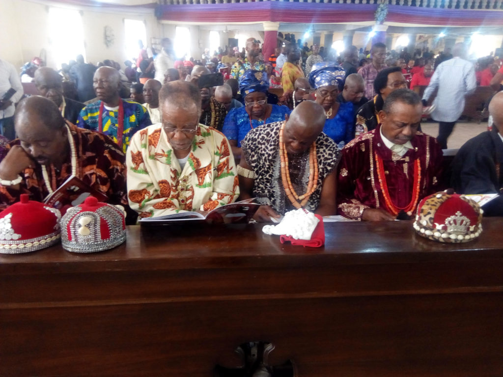 Nnamdi Kanu's parents burial unites old Eastern Region as traditional rulers, youth unite in Umuahia