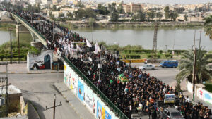 Coronavirus: Iraq Shiites defy curfews to commemorate revered imam