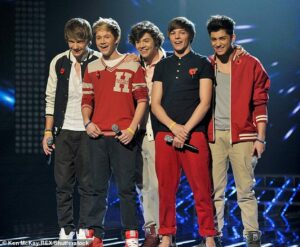 One Direction reunion rumour goes overdrive as members re-follow Zayn on Twitter
