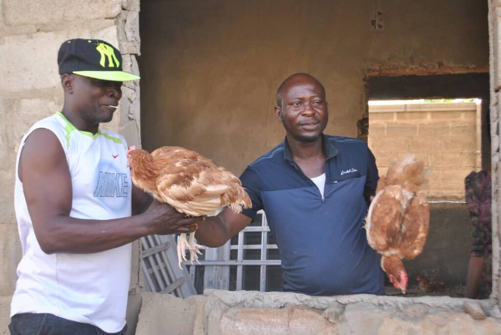 COVID-19: Ariyomo hands out chickens, cash, sanitizers to constituents