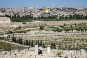 Even in pandemic, Jews flown to Jerusalem for burial