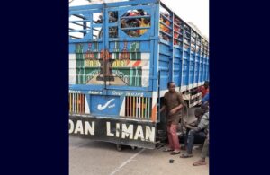Kwara police intercepts 50 passengers from Zamfara hidden inside trailer load of fruits