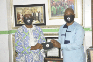 COVID-19: MC Oluomo donates face masks to journalists in Lagos