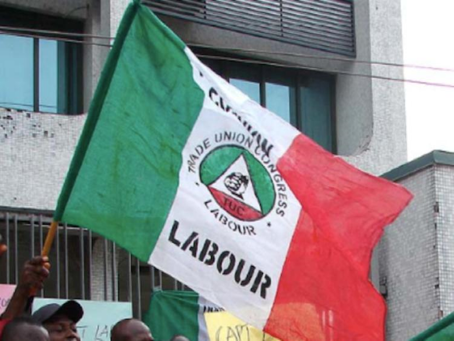 Labour rejects partial implementation of minimum wage - Vimarsana News