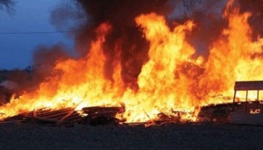 Customs set ablaze N12m worth of contraband goods in Kwara