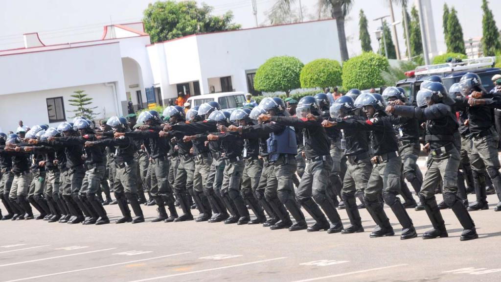 BREAKING: Armed robbers invade late MKO Abiola'a house in Ikeja