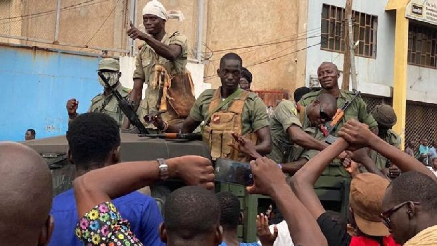 Mutinying soldiers arrest Mali President Keita, PM Cisse