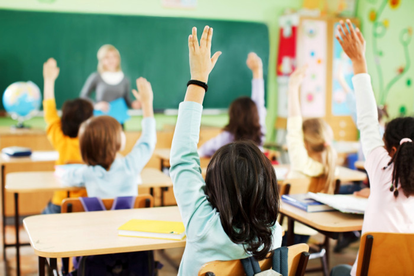 Fearing virus, parents in Spain rise against back to school
