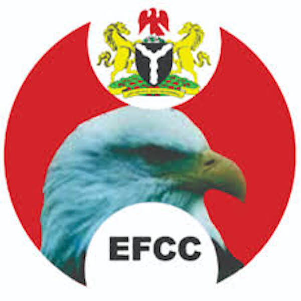 EFCC arrests 13 suspected internet fraudsters in Ibadan