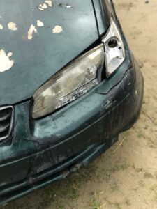 Ovwian policemen brutalise Vanguard reporter, damage his car