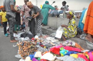 Lagos shopping 6 PHOTOS: Yuletide last minute shopping at Idumota market in Lagos